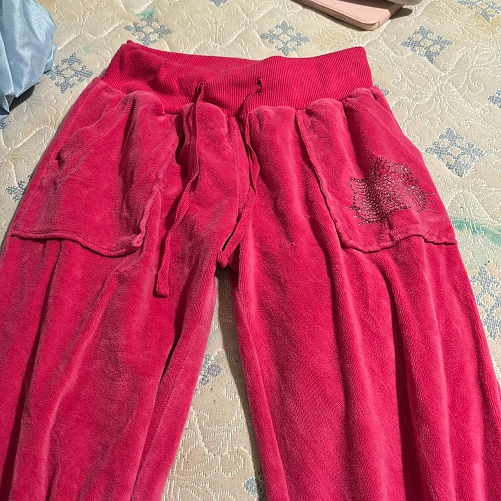 HELLO KITTY SWEATPANTS UNIVERSAL STUDIOS